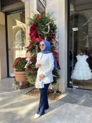 Beyaz Cepli Kuşaklı Ceket