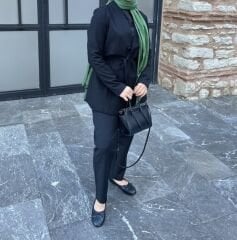 Siyah Cepli Kuşaklı Ceket