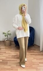 Beyaz Kolu Dikiş Detaylı Sweatshirt