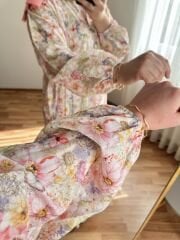 Çiçek Desenli Elbise