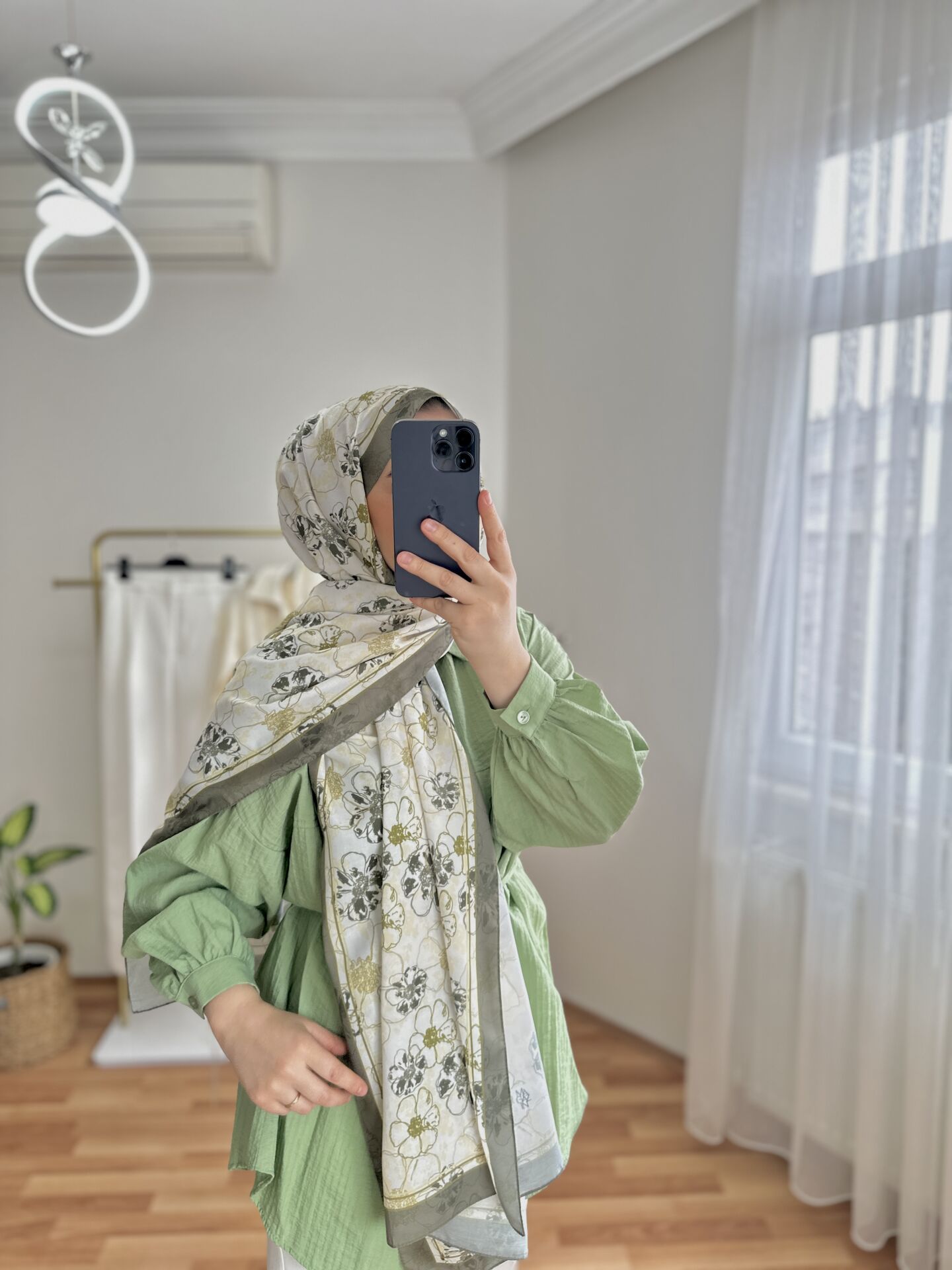 Çiçek Desenli Şal Yeşil