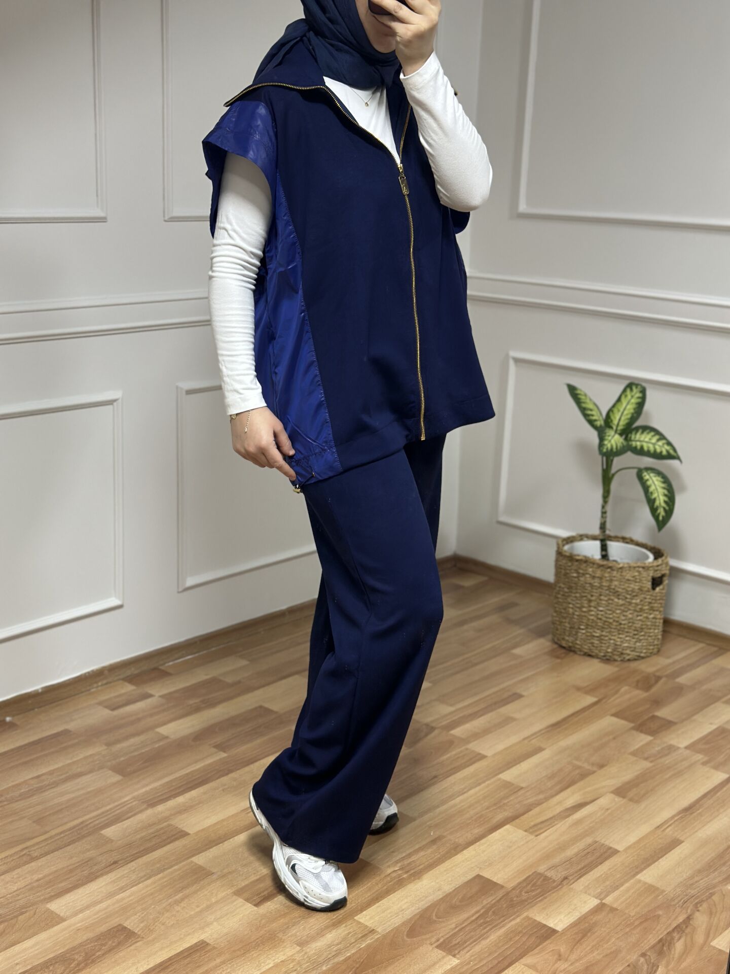 Garni Yaka Yelekli Takım Lacivert