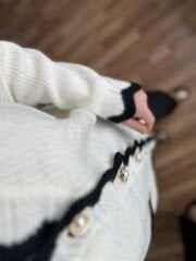 İnci Düğmeli Hırka Ekru