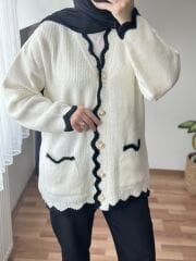 İnci Düğmeli Hırka Ekru