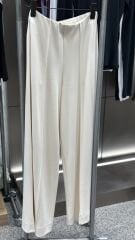 Önü Çimalı Pensli Pantolon