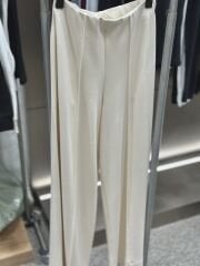 Önü Çimalı Pensli Pantolon