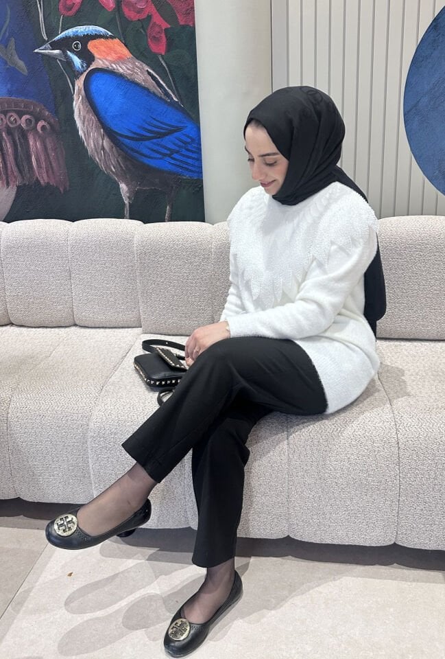 Angora İşlemeli Tasarım Kazak Ekru